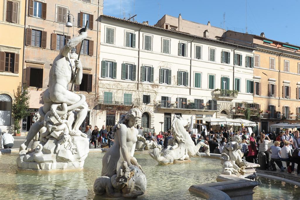 Отель Relais Navona71 Рим Экстерьер фото
